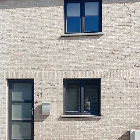 Maison A 3,2Km De L'Aeroport Charleroi Exteriör bild